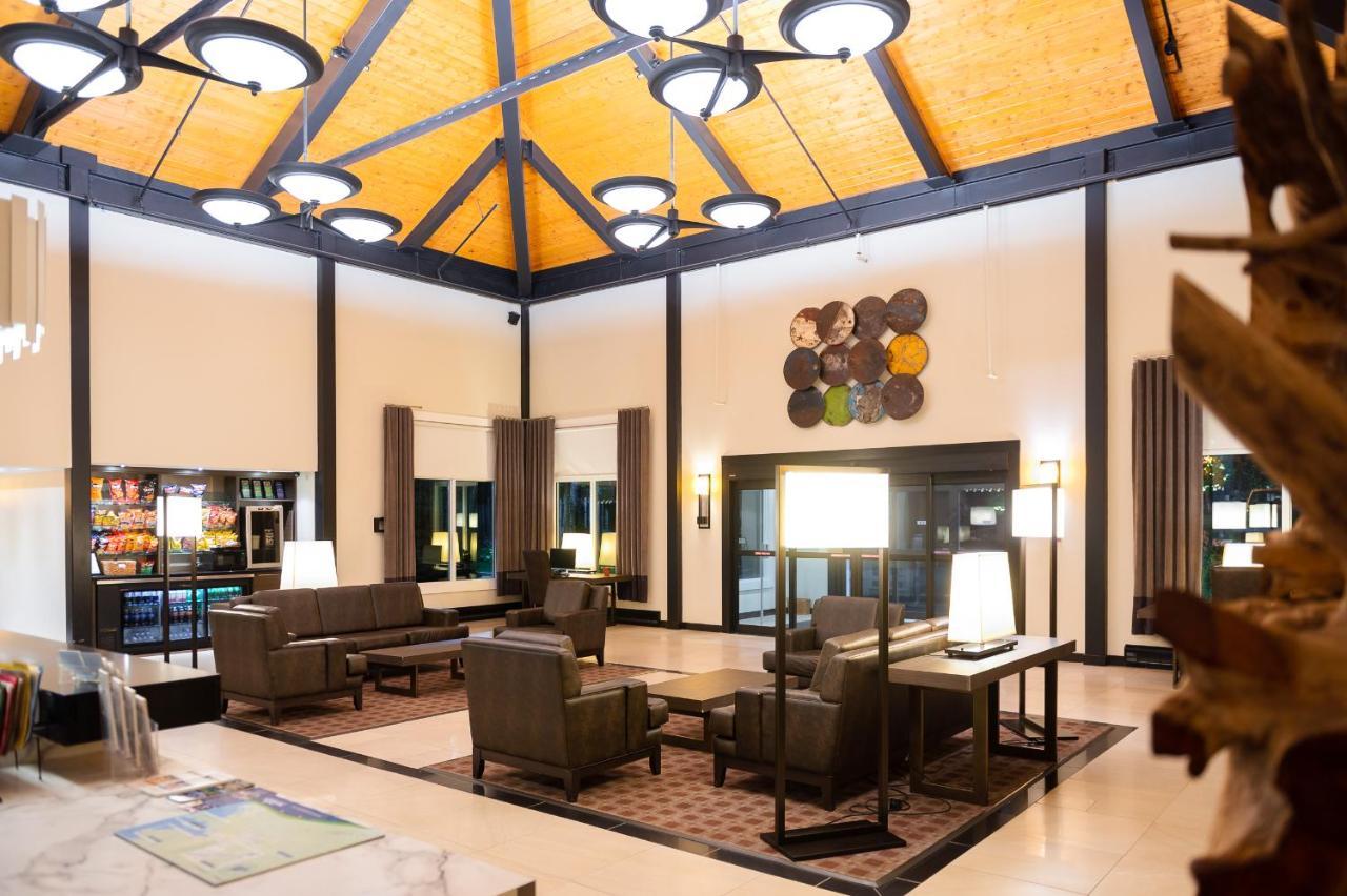 Rodd Miramichi Hotel Eksteriør billede